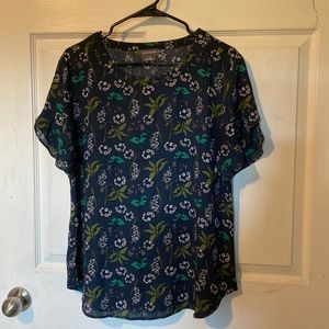 VanHuesen women’s short sleeve blouse Size L